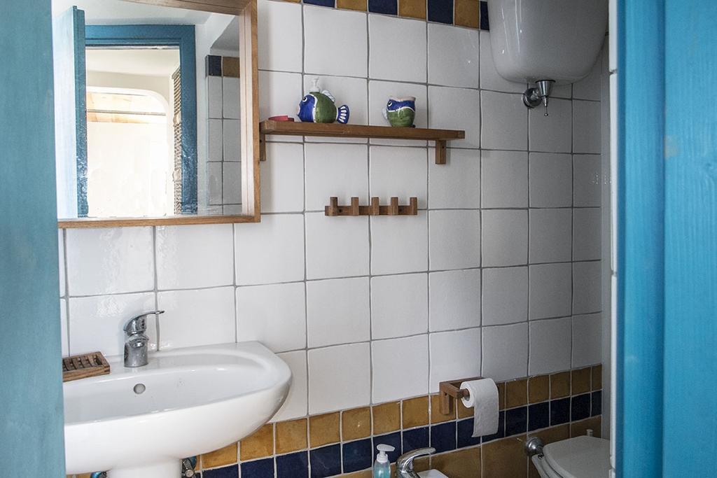 Ferienwohnung Raffaele Ponza Zimmer foto